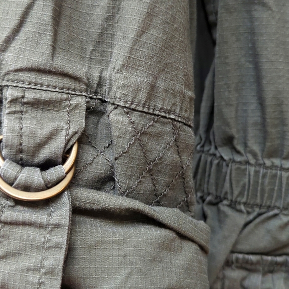 Dressbarn Bomber Style Ripstop Top Size M - Picture 4 of 5